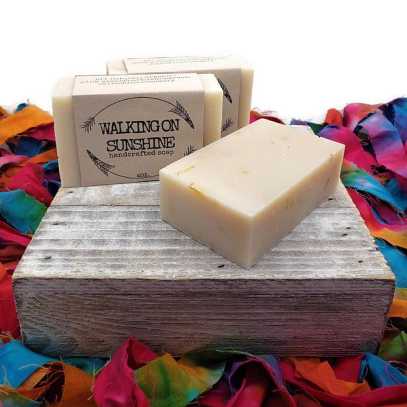 http://gypsyshoalsfarm.com/cdn/shop/products/pink_grapefruit_handcrafted_cold_pressed_soap_4_1200x1200.jpg?v=1627048617