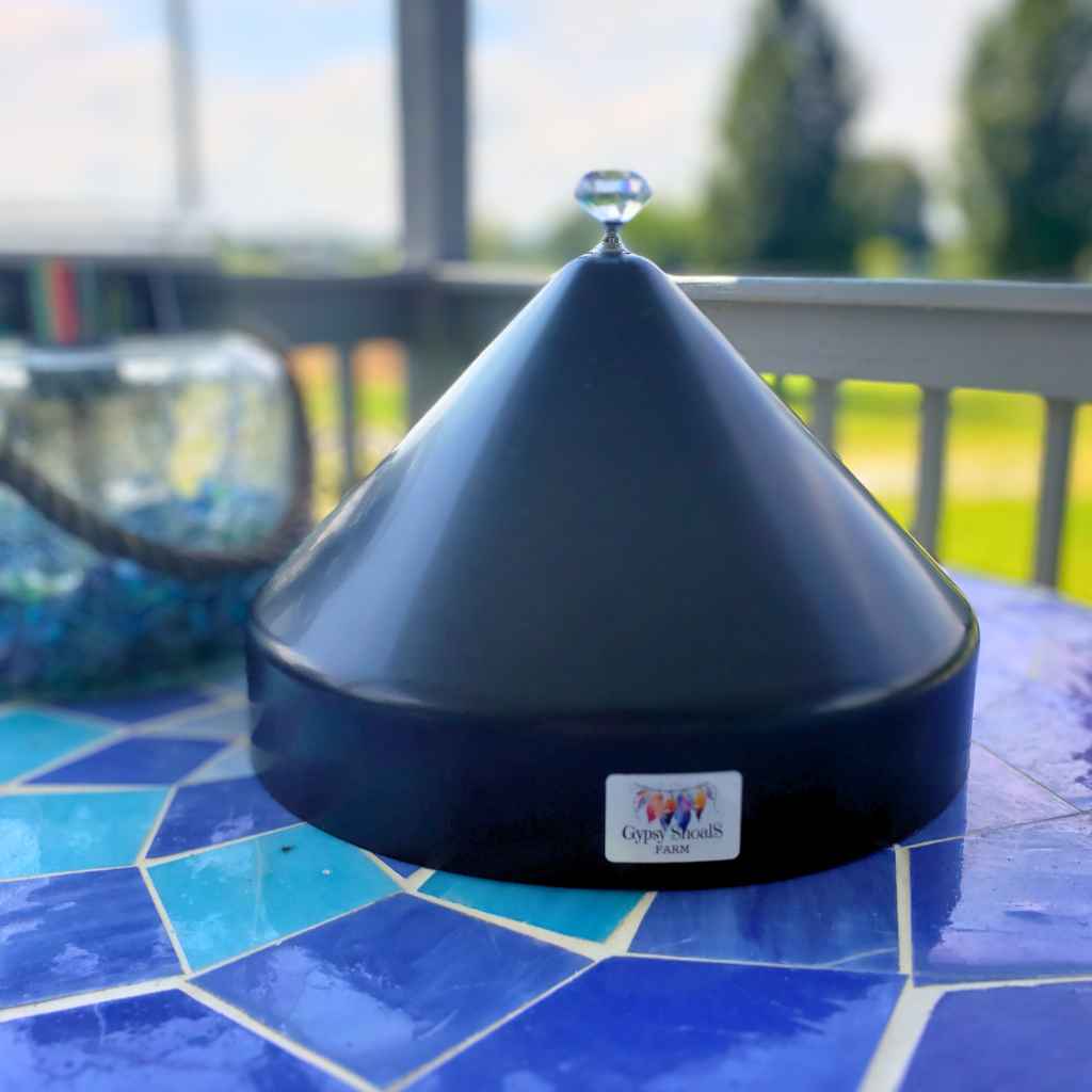 bling-farmhouse-chic-5-gallon-bucket-cover-poultry-pyramid-anti-roost-proof-lid-crystal-finial-chicken-black